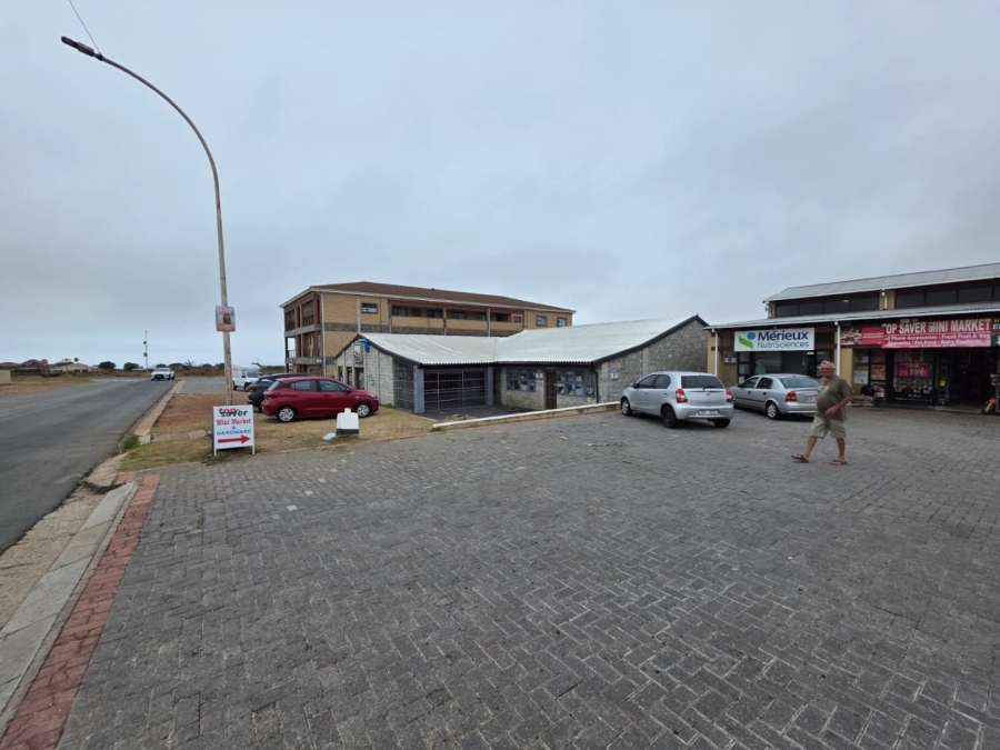 Commercial Property for Sale in Wavecrest Eastern Cape